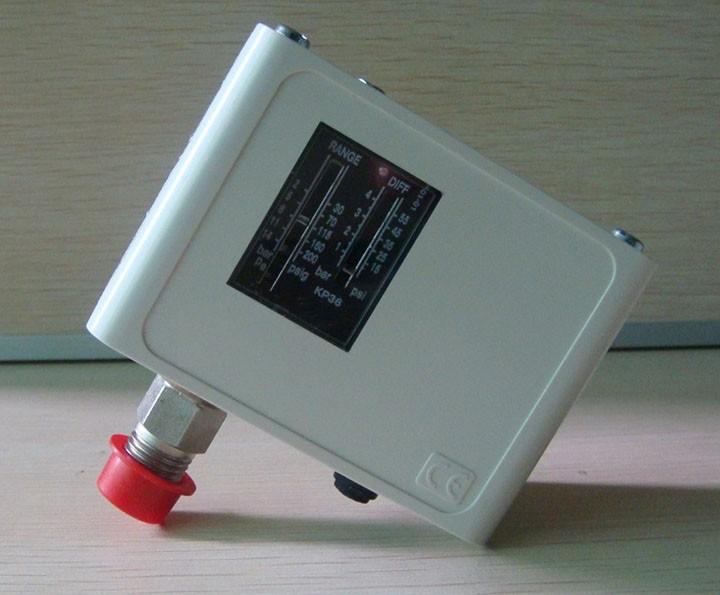 Rơ le áp lực Danfoss KP36