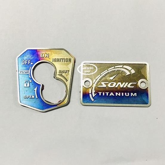 Bộ 2 tem Ổ Khóa + Nắp Dầu TiTan 3D gắn xe Sonic