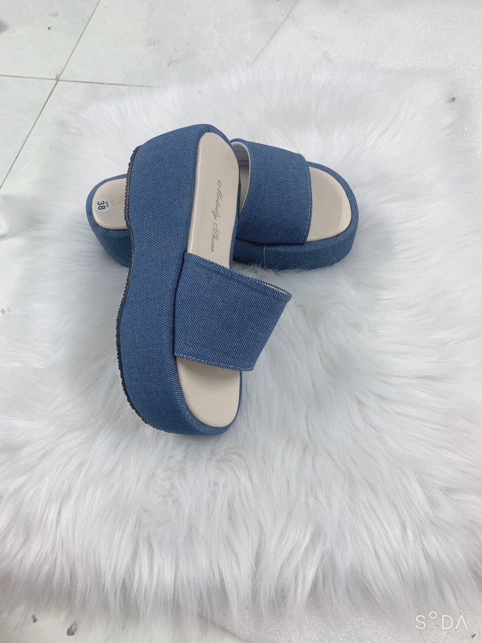 dép quai ngang nữ bản bò 7cm