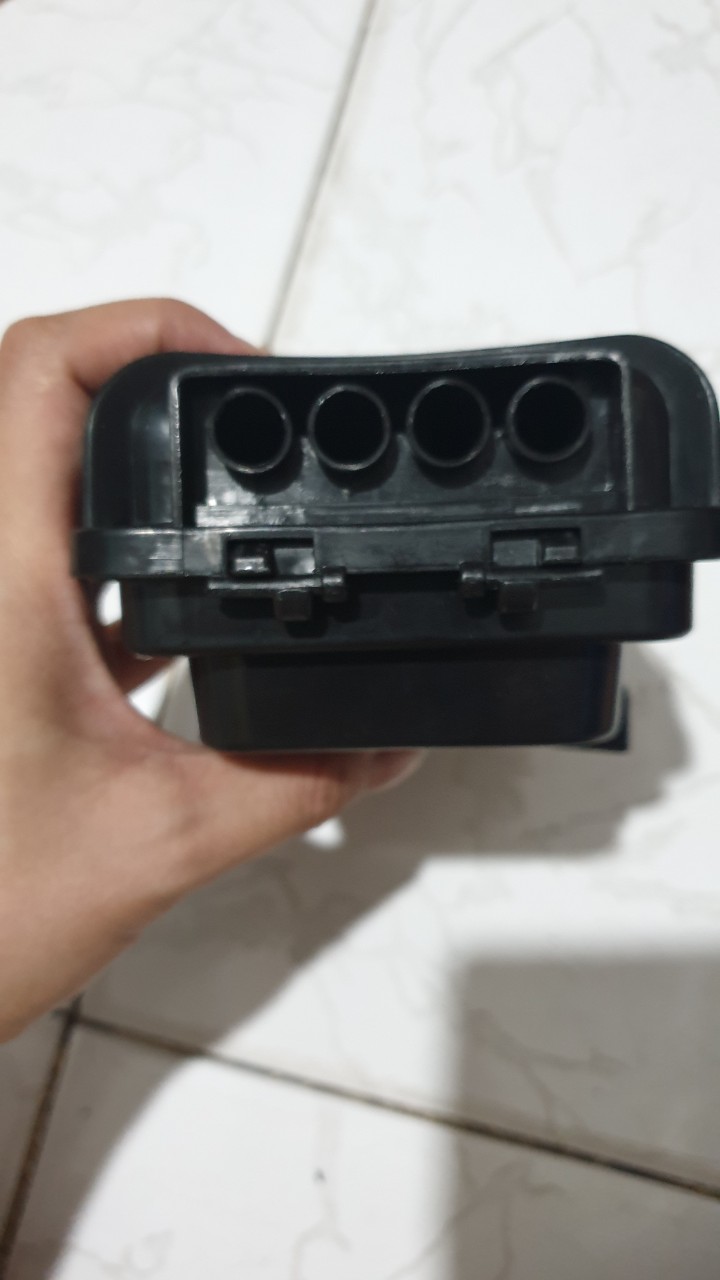 ( HỘP) LỌC GIÓ ( POE) MÁY CẮT CỎ 2 THÌ 330/430