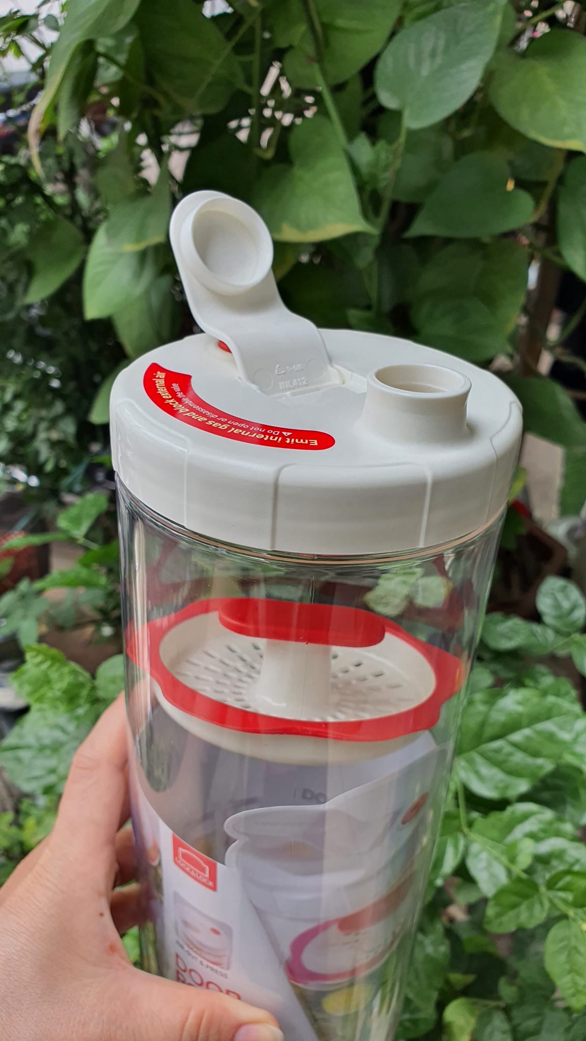 Hộp muối dưa cà LOCK AND LOCK 2,1L
