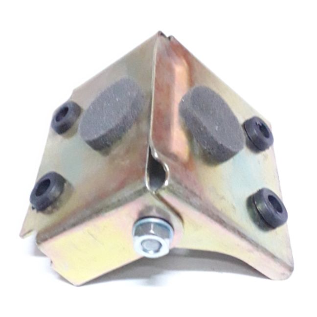 pát yên trước xe 81