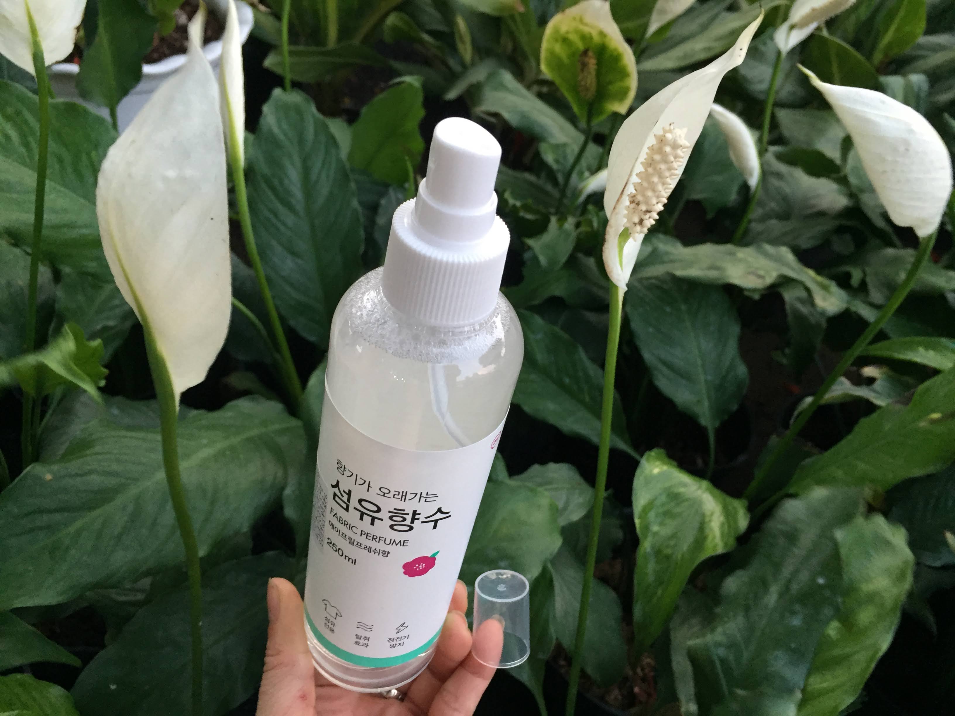 Xịt Thơm Quần Áo Fabric Perfume 250ml Hàn Quốc 3 mùi
