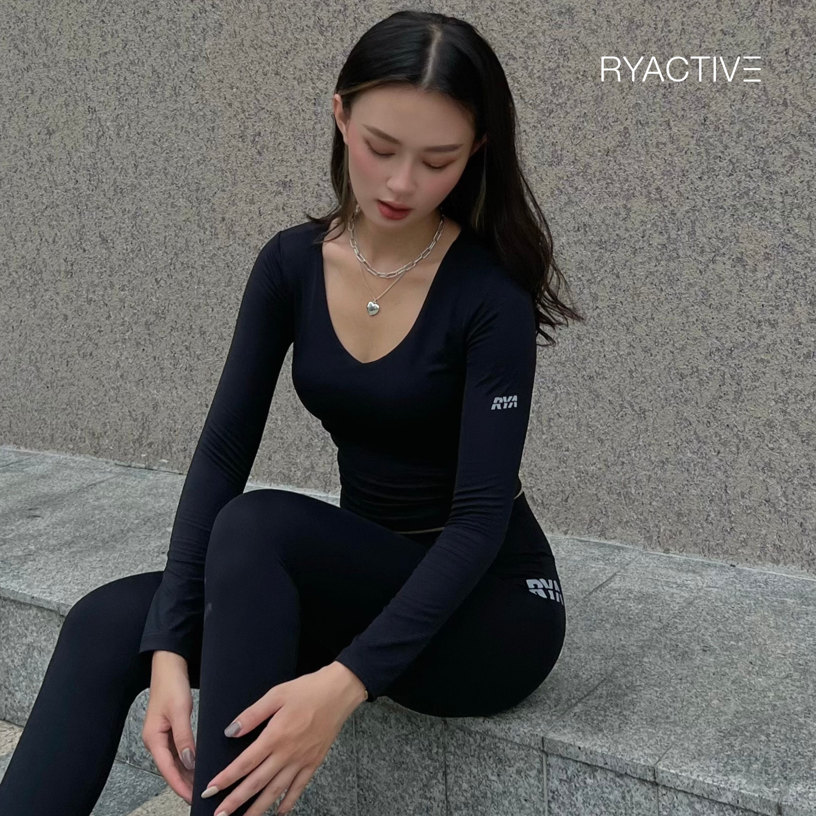 Áo thun tay dài RYACTIVE -  RYASOFT LONGSLEEVES TEE Black