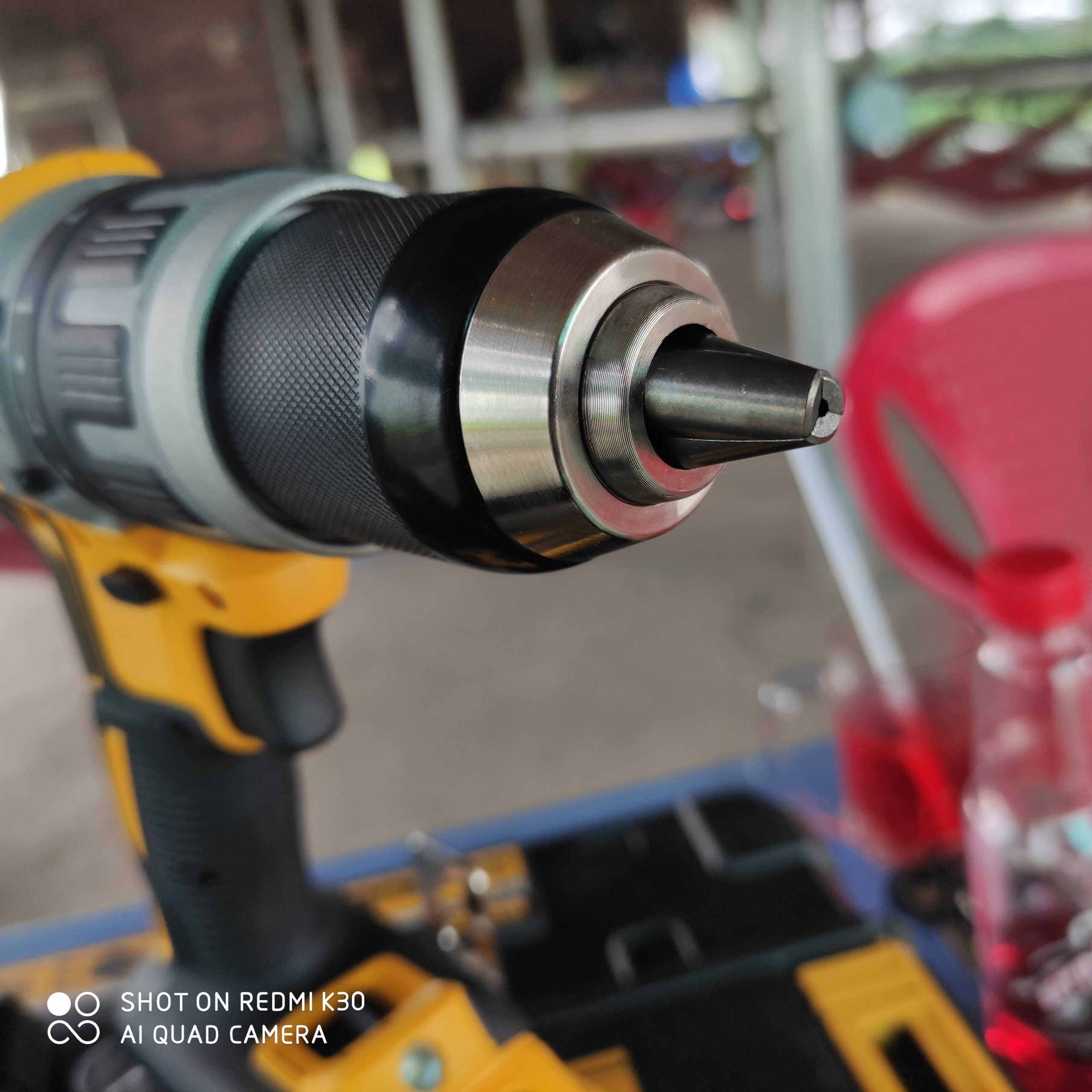 Thân máy khoan pin Dewalt DCD796N