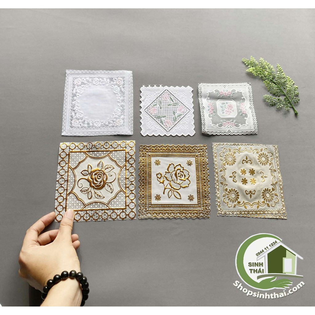 Tấm lót ly bằng nhựa, có ren, hoa văn dập nổi 10cm x 10cm