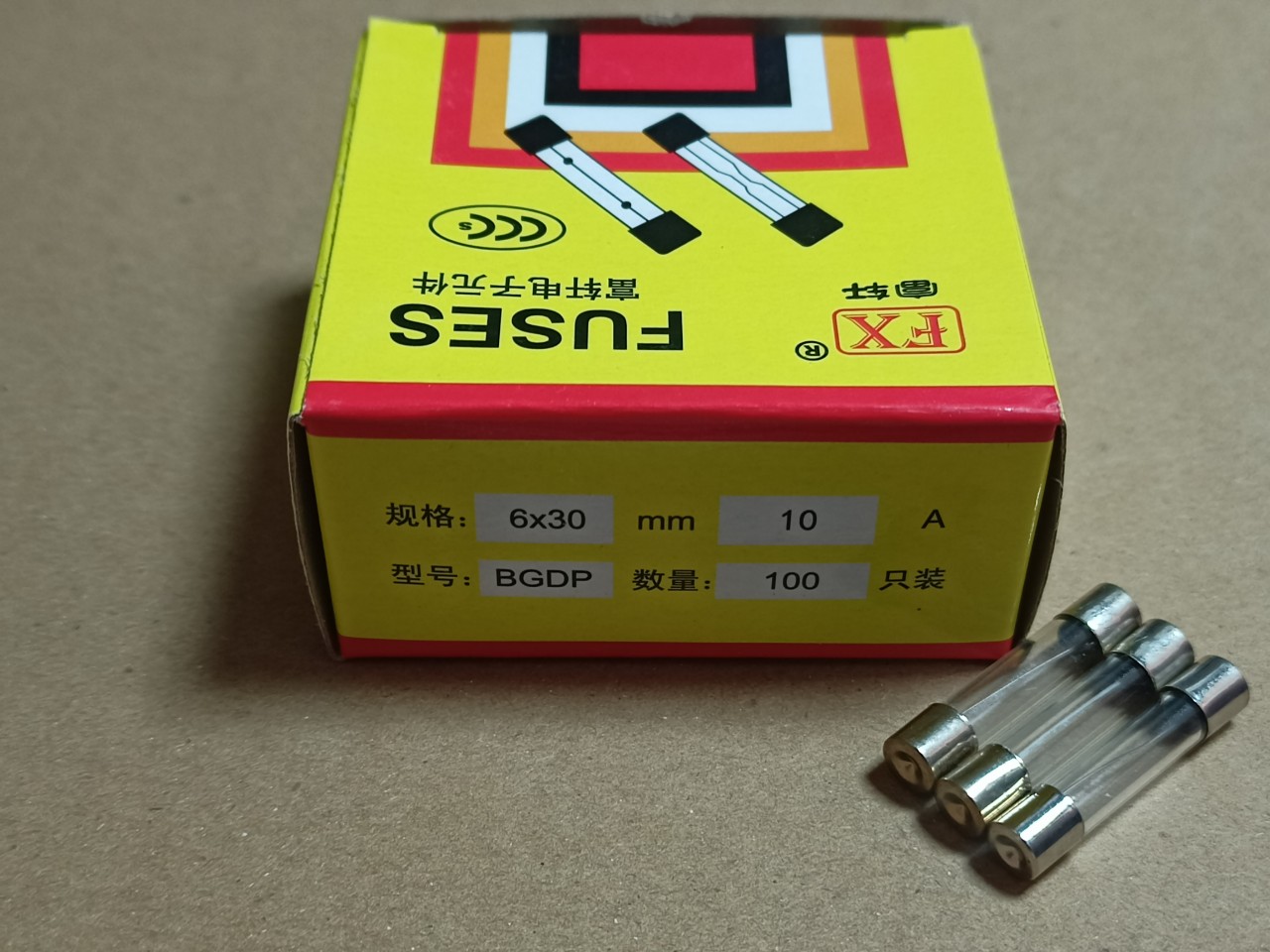 Cầu chì 10a 250v 6x30mm