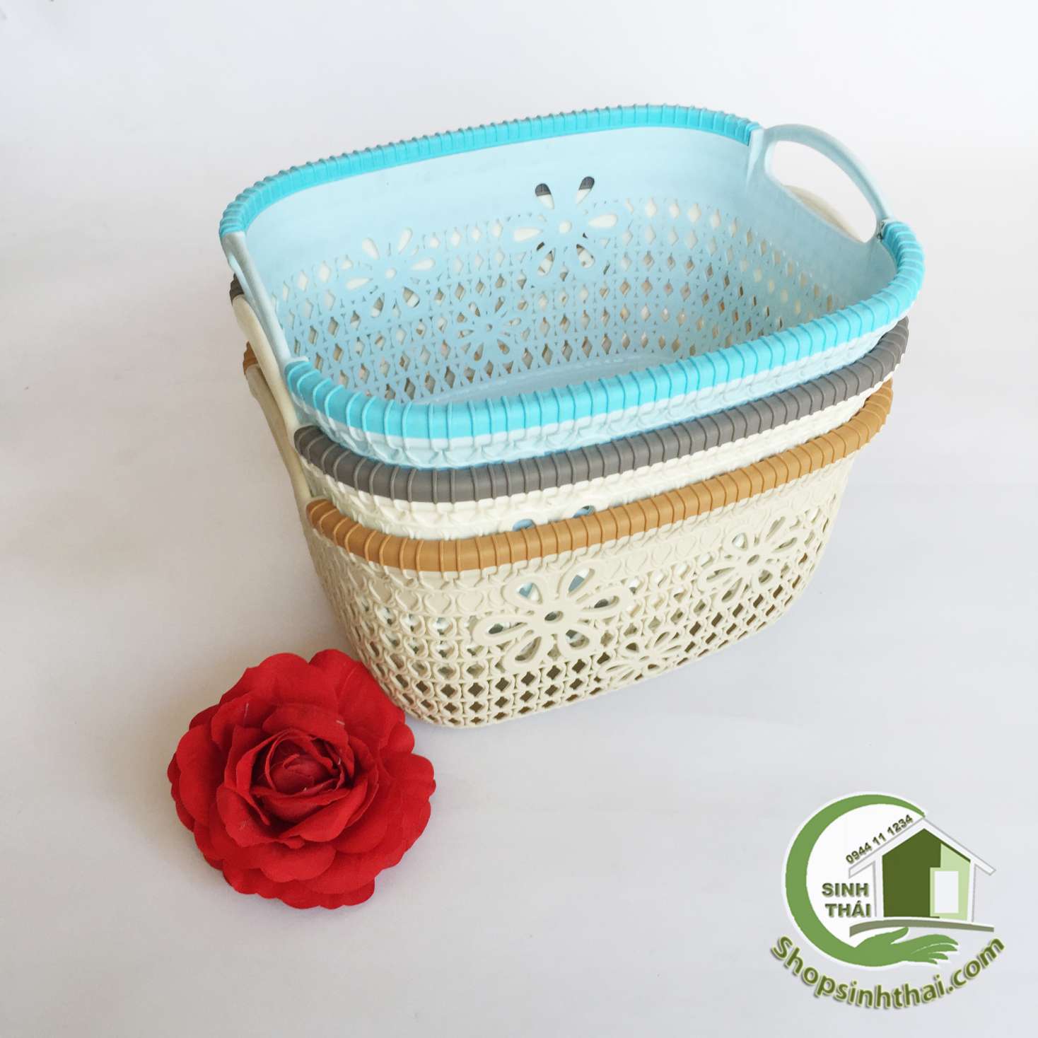 [HCM]Rổ nhựa chữ nhật có quai xách 3378-1 - Giỏ hoa Việt Nhật size trung lớn - giao màu ngẫu nhiên 29x25c16cm