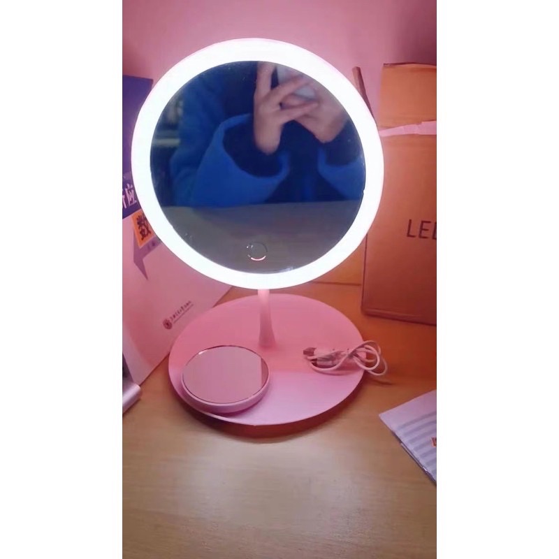 Gương trang điểm để bàn có đèn led