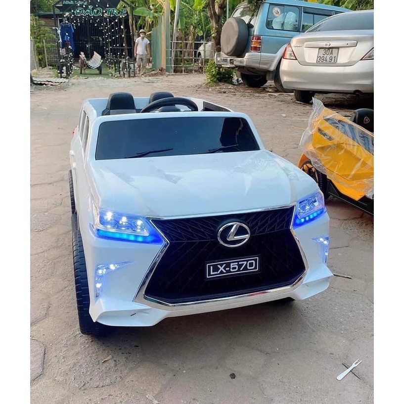 Xe ô tô điện trẻ em lx 570 babycar 1908 4 động cơ,full chức năng