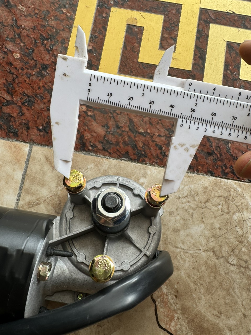 Củ gạt mưa 12v 24v trái hoặc phải