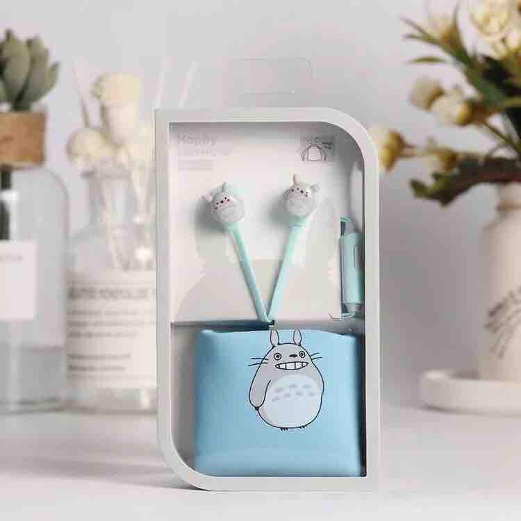 Tai nghe kèm túi đựng Totoro ❤️