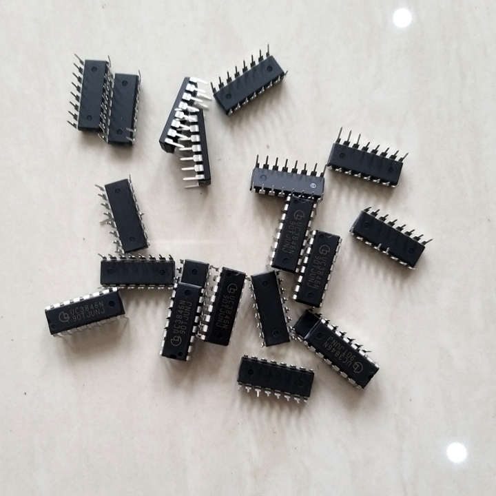 IC 3846 bộ 5 con