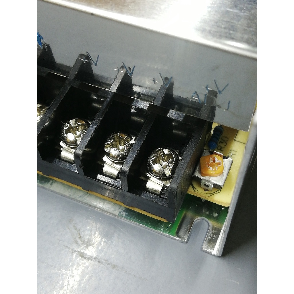 Nguồn Led 5v 60a tem 7 màu, đủ công suất (Nguồn 5v60a 300W trong nhà có quạt tản nhiệt)