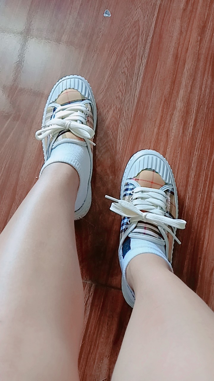 SỤC THỂ THAO ĐẠP GÓT HOTTREN CHO CÁC BẠN NỮ