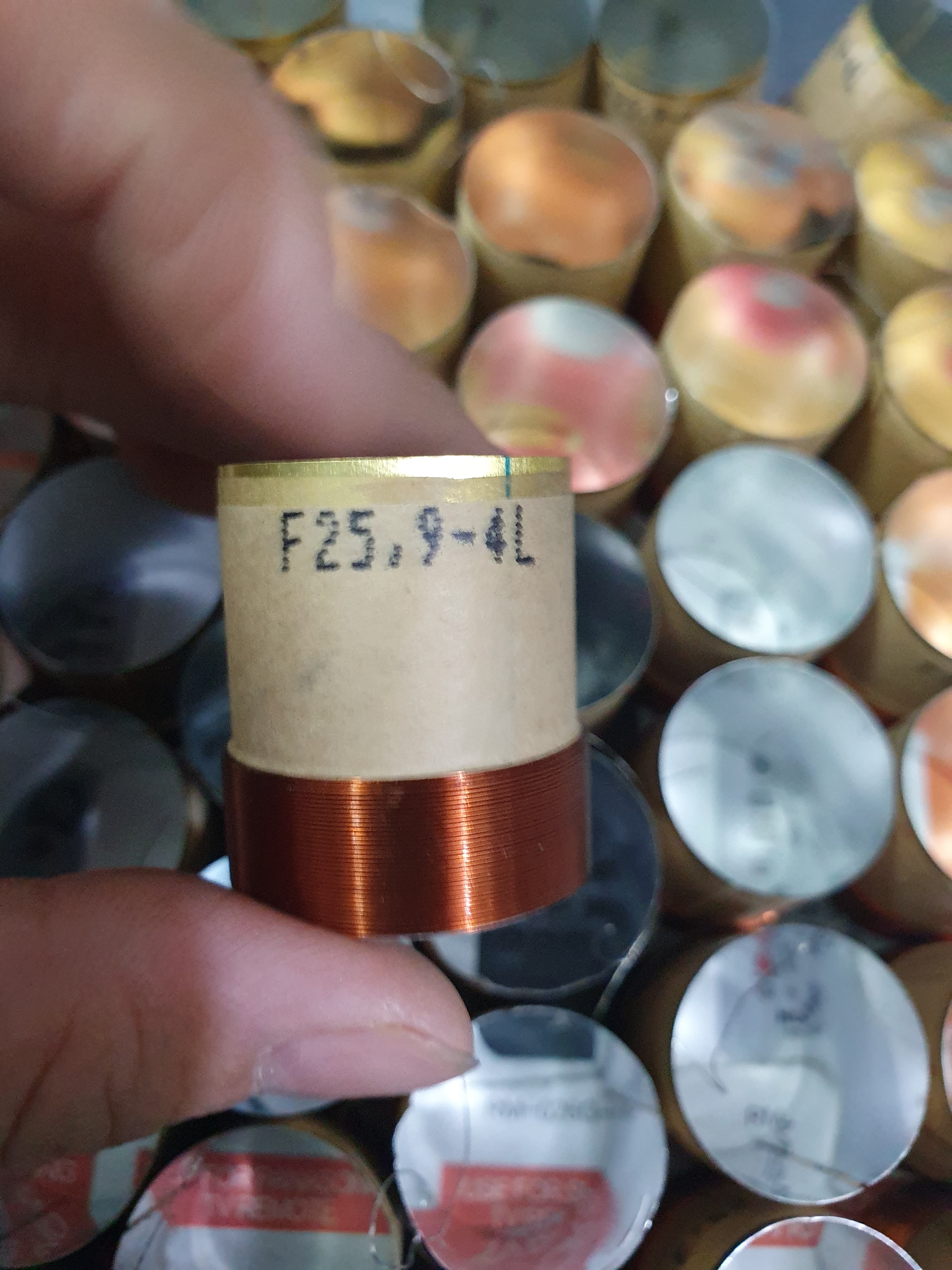 2 côn loa bát 20 4 lớp 25.9