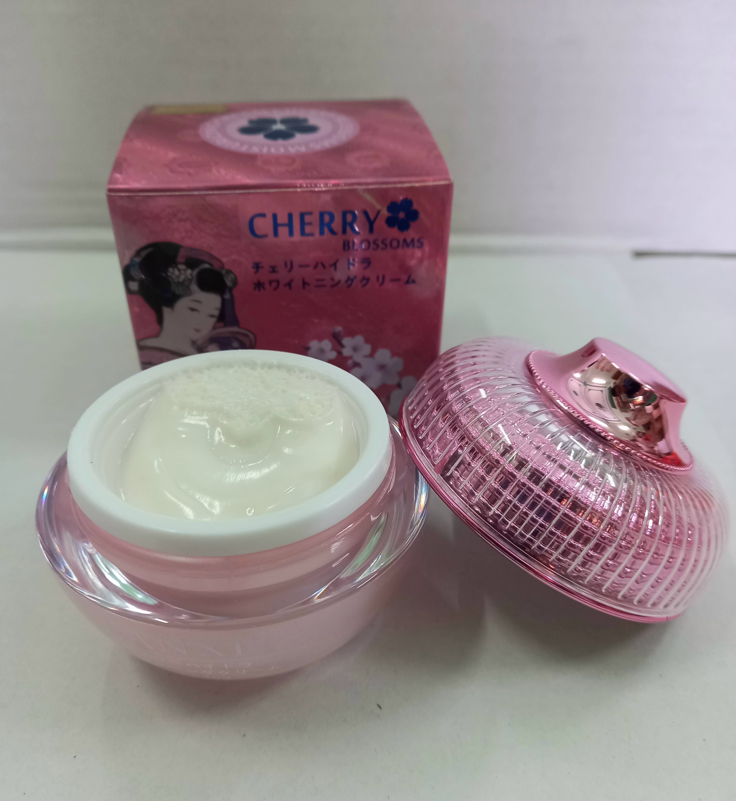Kem lanxi kem nám giảm thâm Cherry Blossoms Lanxi Nhật bỏ đốm nâu tàn nhang làm trắng hồng da 30g