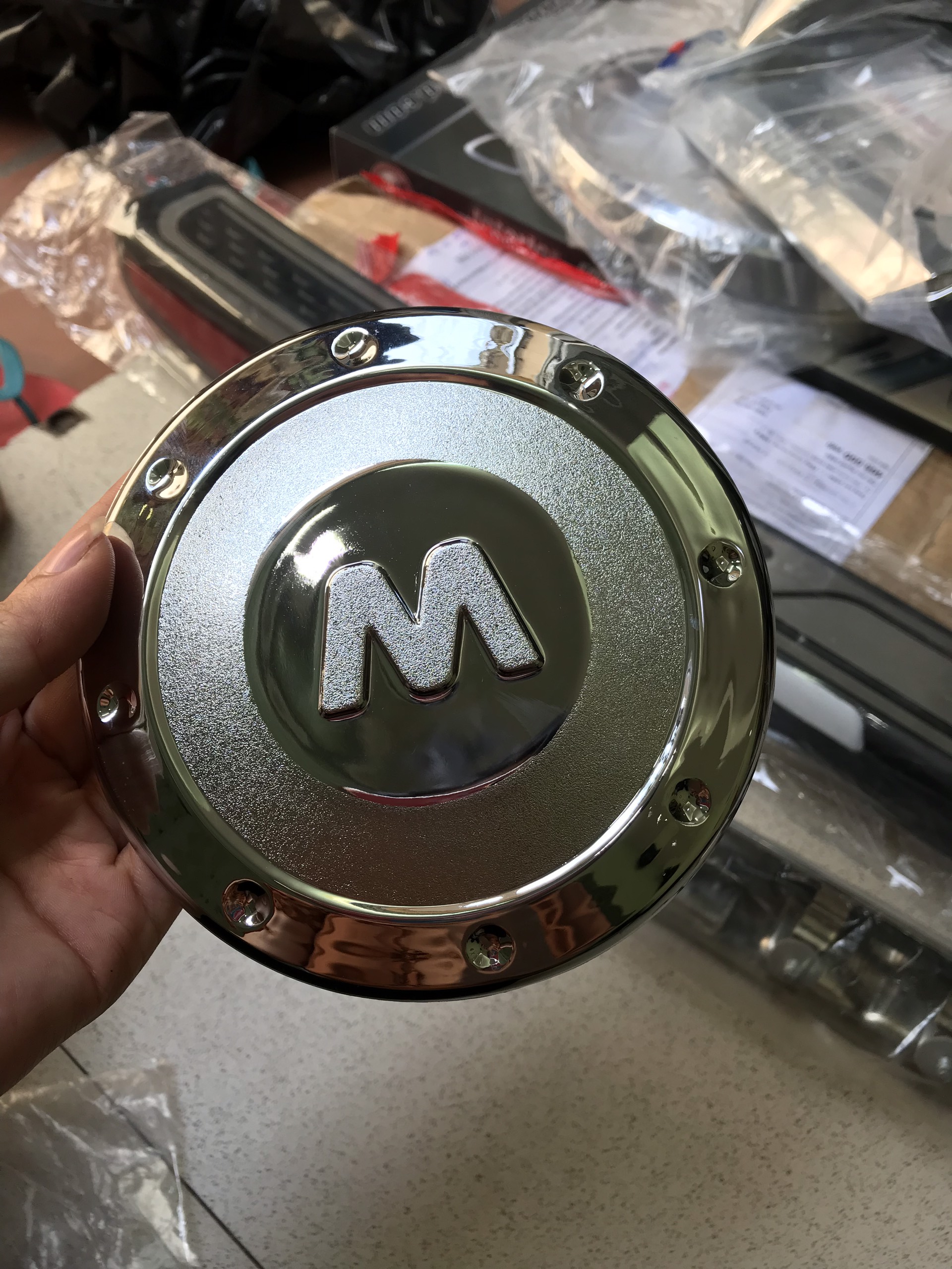Ốp nắp bình xăng xe Daewoo Matiz 3,Chevrolet Spark 2007-2011 form cũ