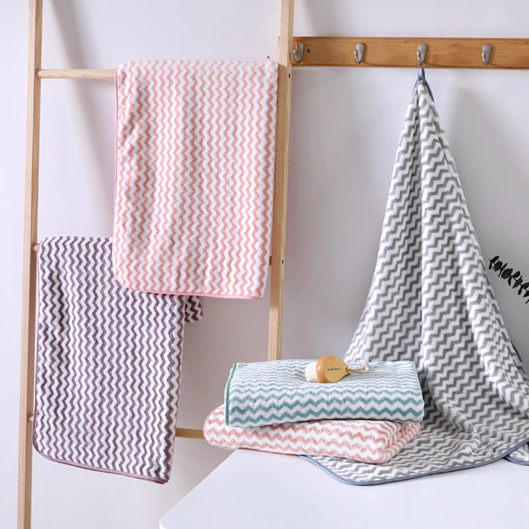 KHĂN MẶT CHẤT LIỆU LÔNG CỪU ĐẸP, MỀM MẠI  (30*50cm)