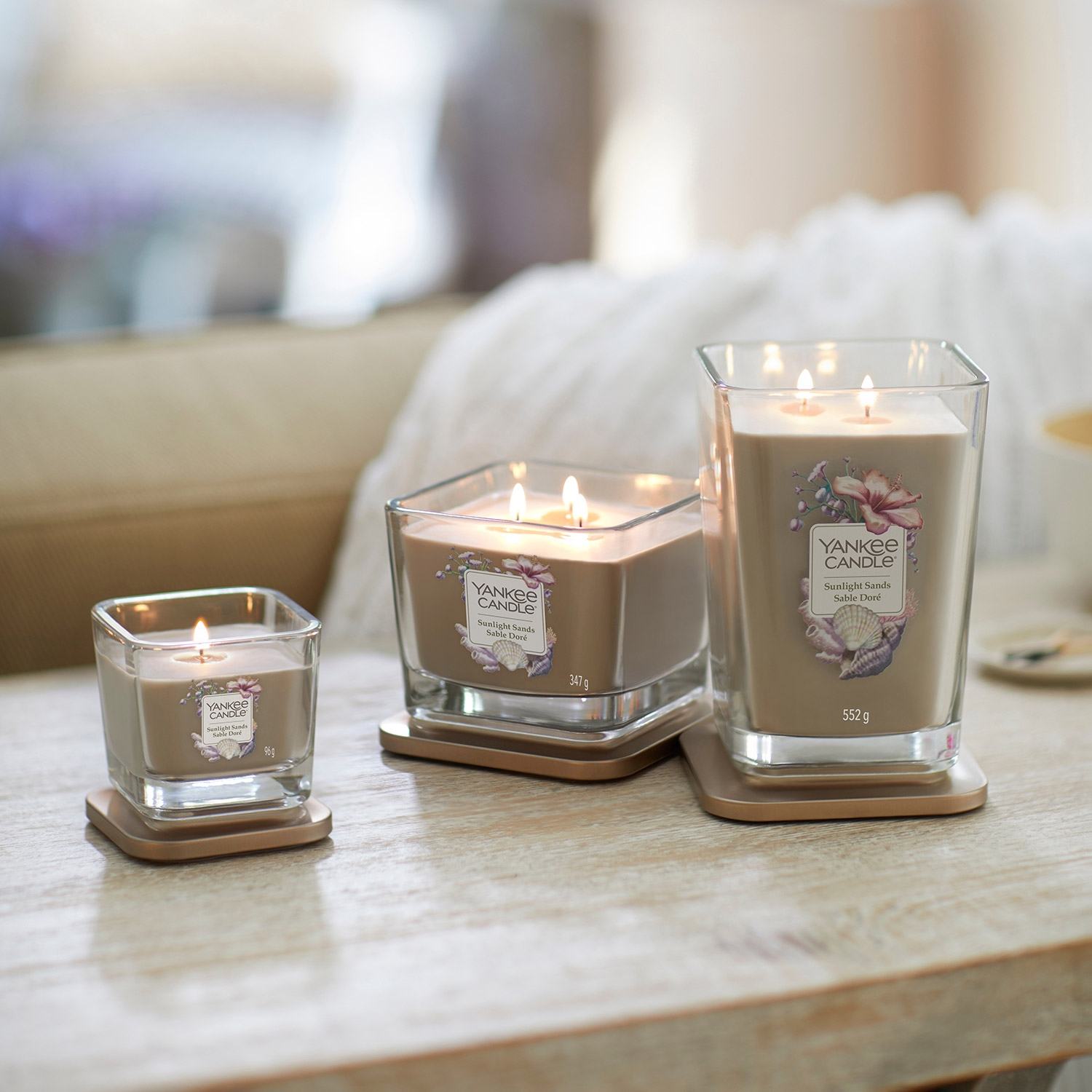 Nến thơm ly vuông Elevation Sunlight Sands Yankee Candle YAN3076 (Size L 553g)