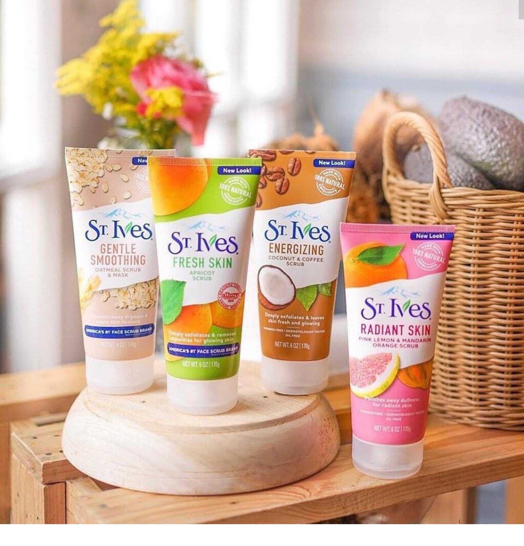 Sữa rửa mặt tẩy tế bào da chết St.Ives
