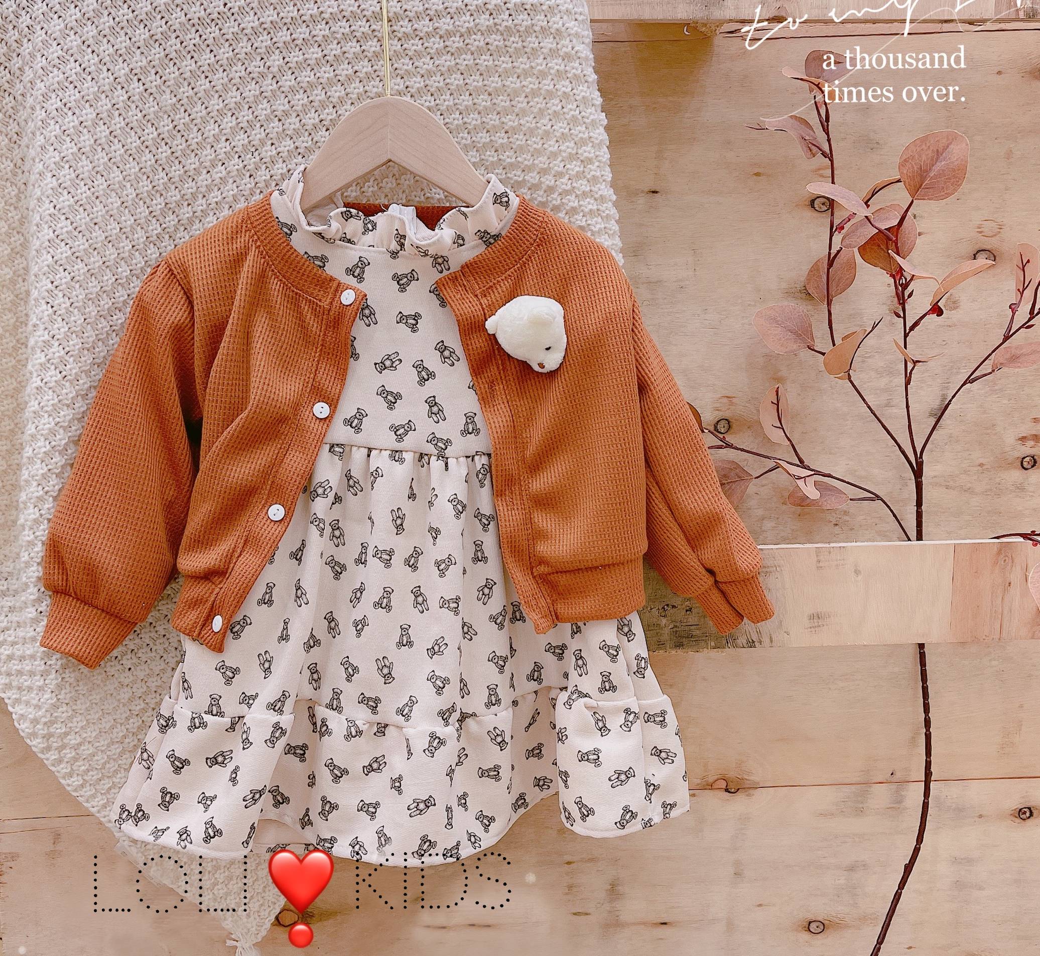 Set váy nhung mềm + áo khoác len cho bé