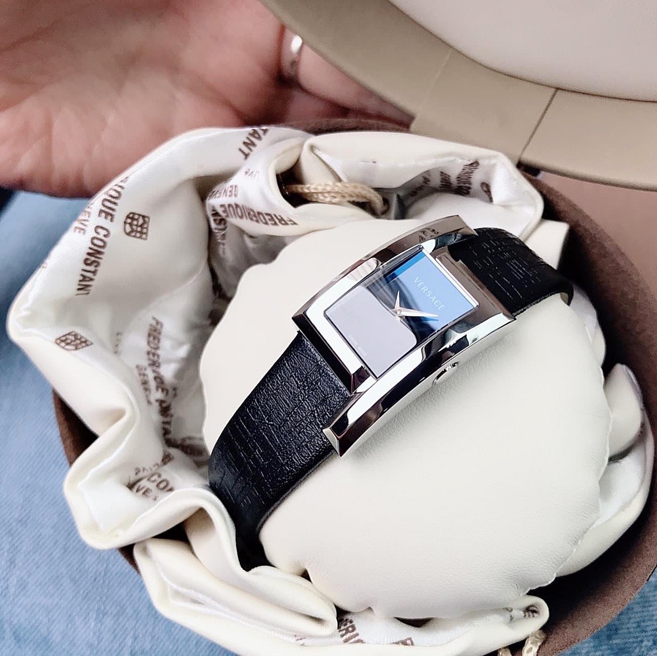 [HCM]Đồng Hồ Versace Grace Icon Nữ Dây Da Đen 21x39mm