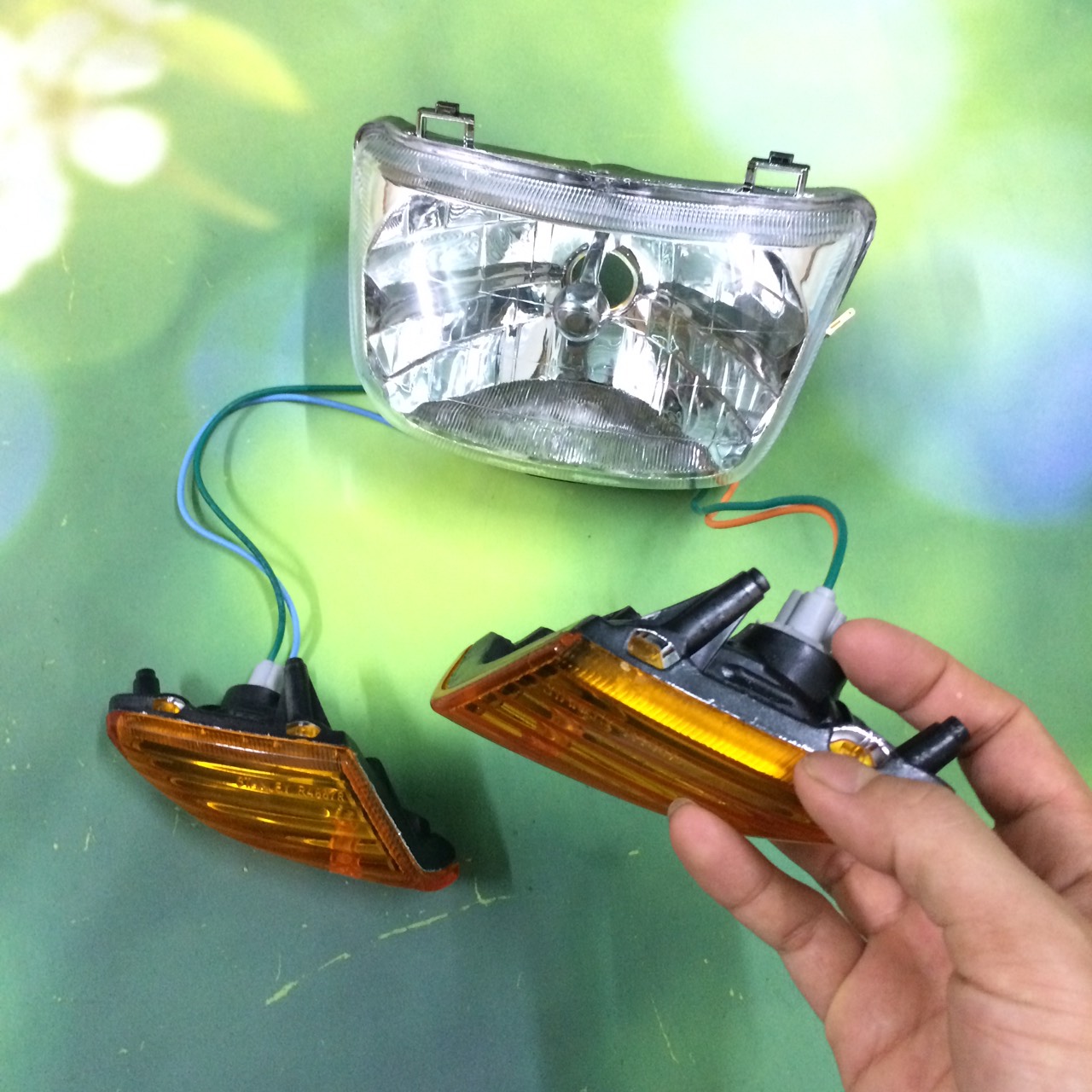 Pha đèn kèm xin nhan wave thái 110  ,wavealpha  110,wave nhỏ 1 bóng