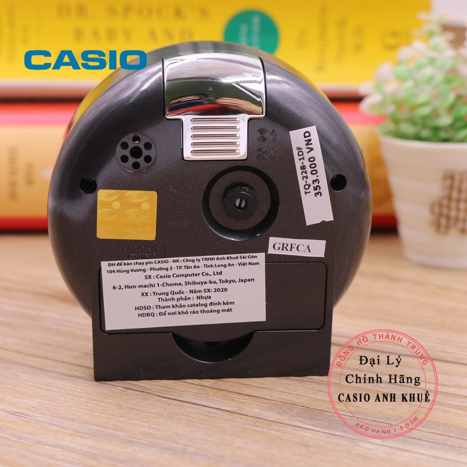 Đồng hồ để bàn Casio TQ-228-1DF báo thức( Kích thước 8.6 cm )