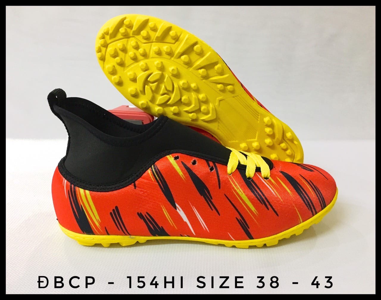Giầy đá banh cao cổ Cp 154 & 3 sọc siêu chất