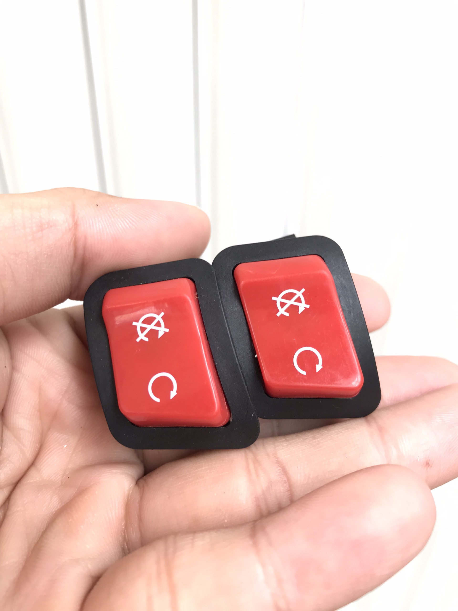 Công tắc tắt máy tạm thời, Nút tắt máy tạm thời IDLING STOP xe máy HONDA