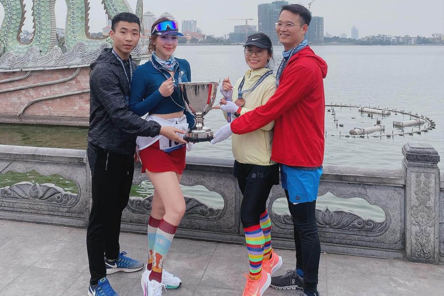 TẤT BÓ CƠ CAO CỔ CHẠY BỘ PRO COMPRESSION