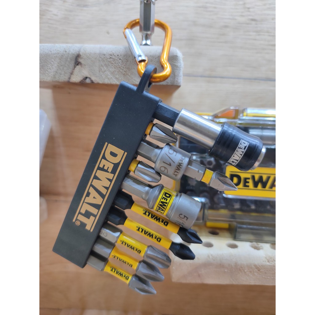 Đế Gắn Mũi Vít 10 Lỗ Có Móc Treo Hãng DWalt
