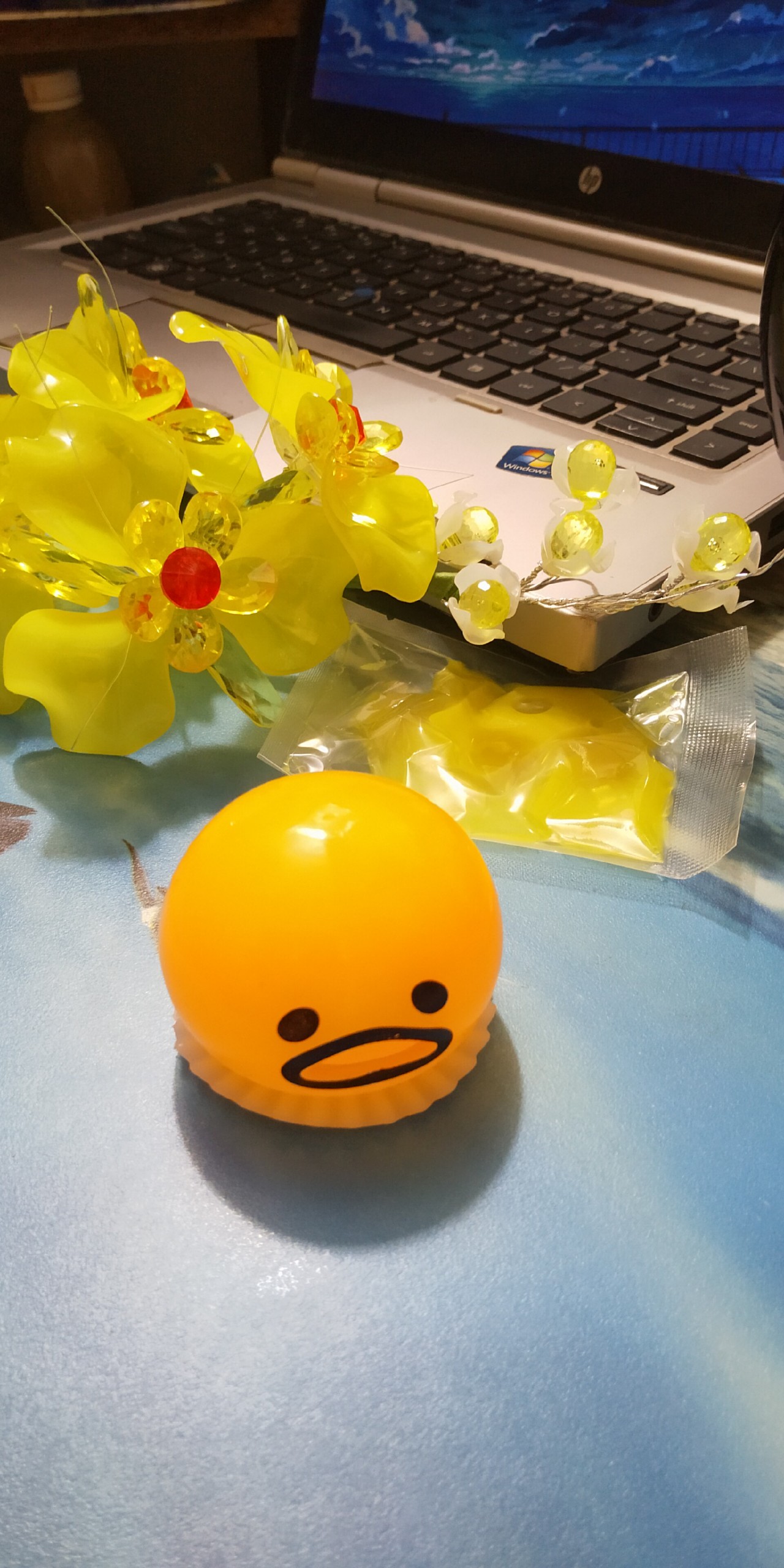 Đồ Chơi Hình Lòng Đỏ Trứng Giải stress