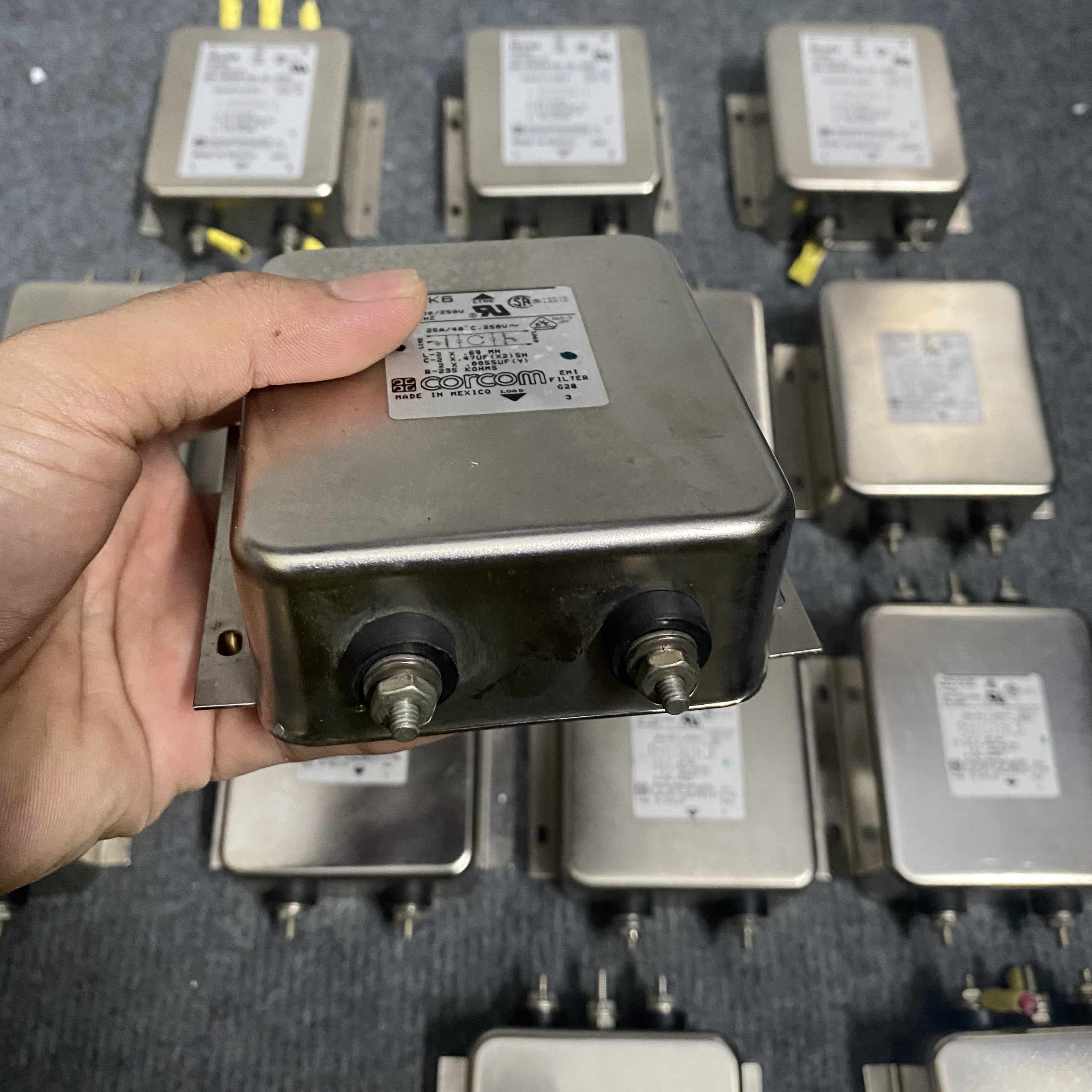 Lọc nguồn 30A Corcom Made in Mexico