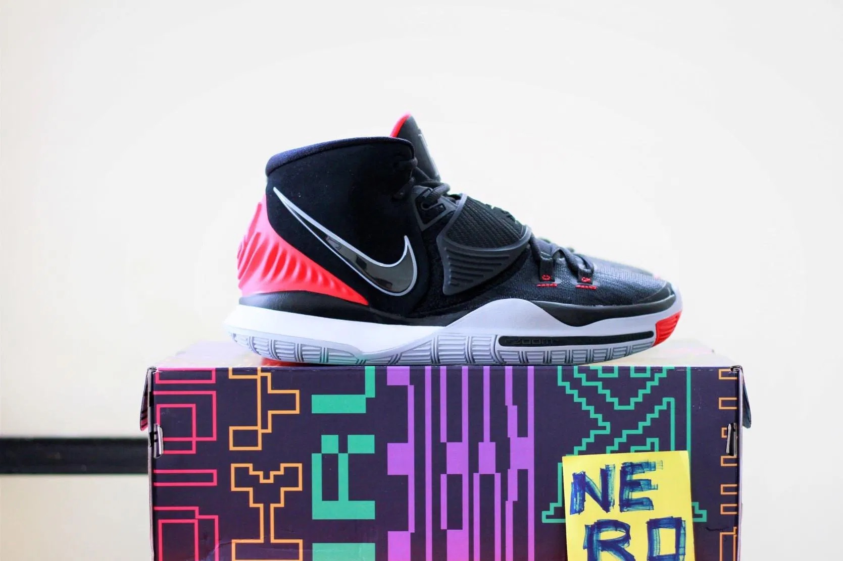 Giày bóng rổ Kyrie 6 Bred BQ4631-002