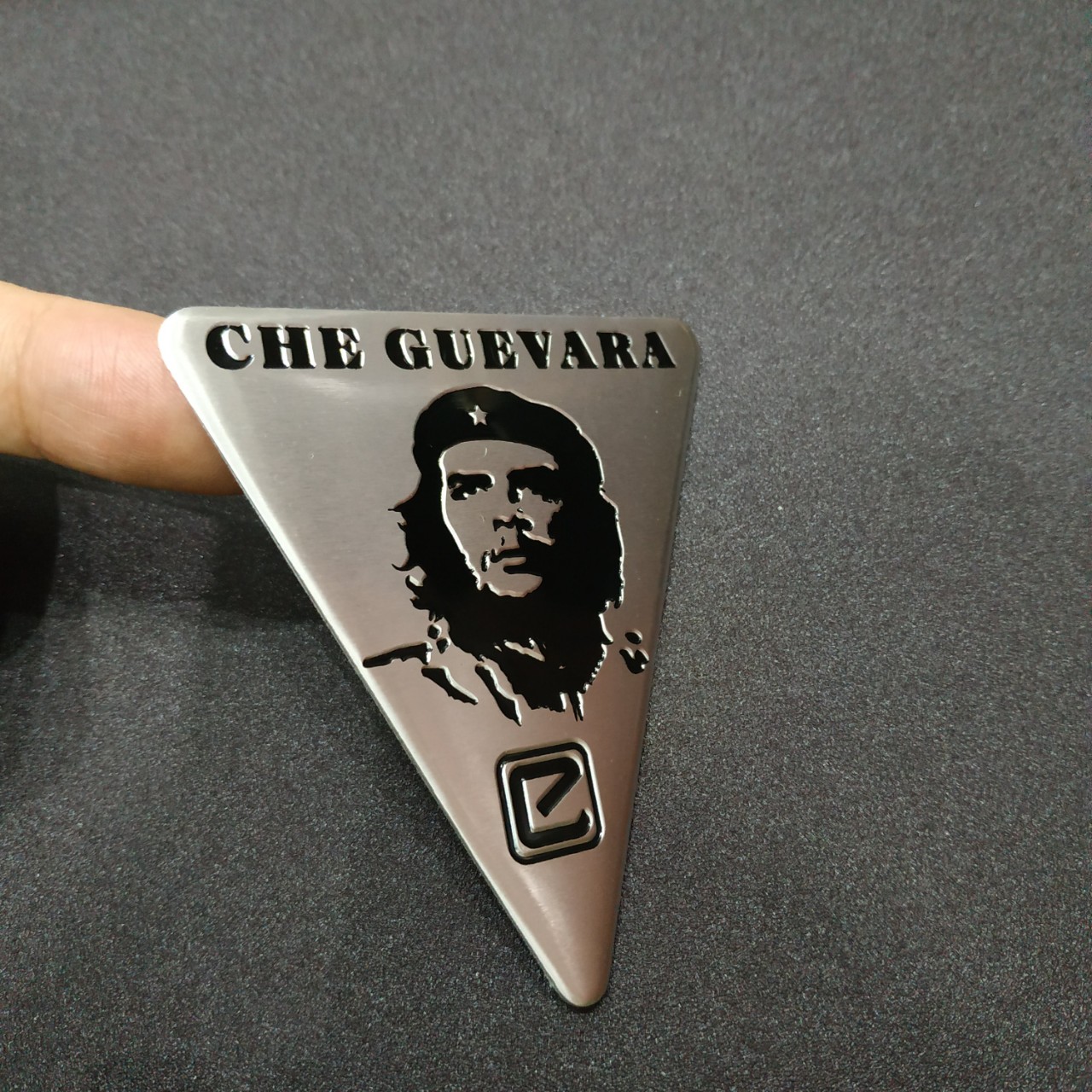 Tem nhôm dán xe CHE guevara nhiều kích thước