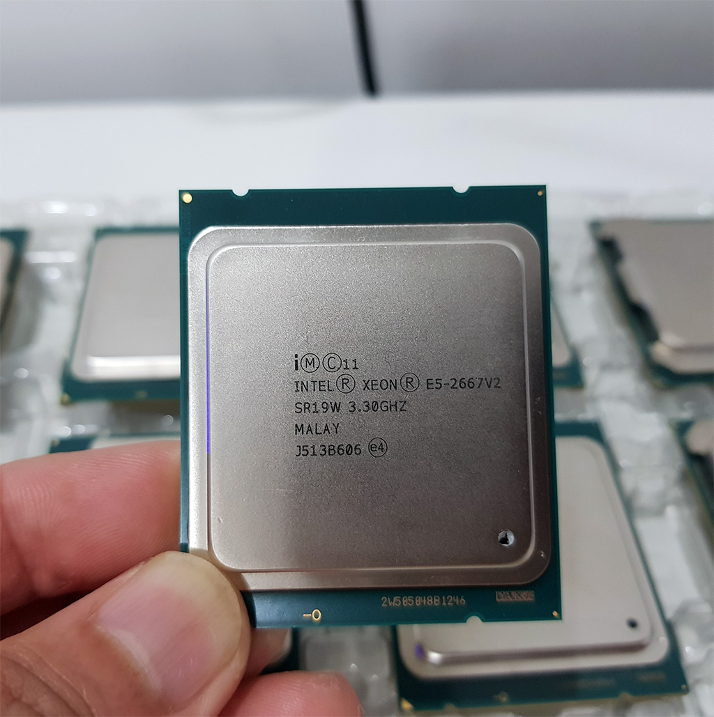 CPU INTEL XEON E5 2667V2 (8C/16T, 25M CACHE, 3.3GHZ TURBO 4.0GHZ) SOCKET 2011. Bảo hành 12T