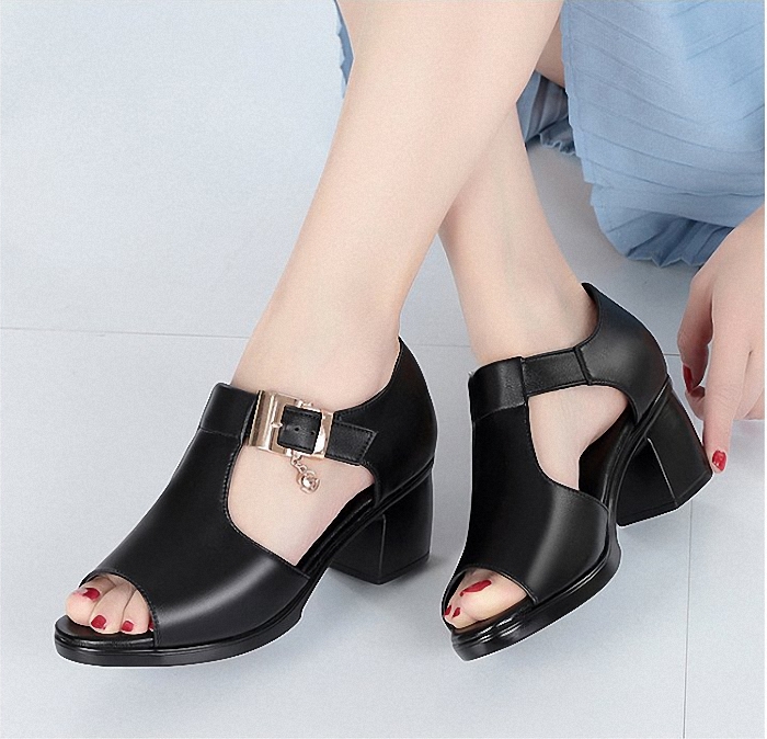 Giày sandal nữ Dép xăng đan nữ cao gót ( 5cm ) 0.115