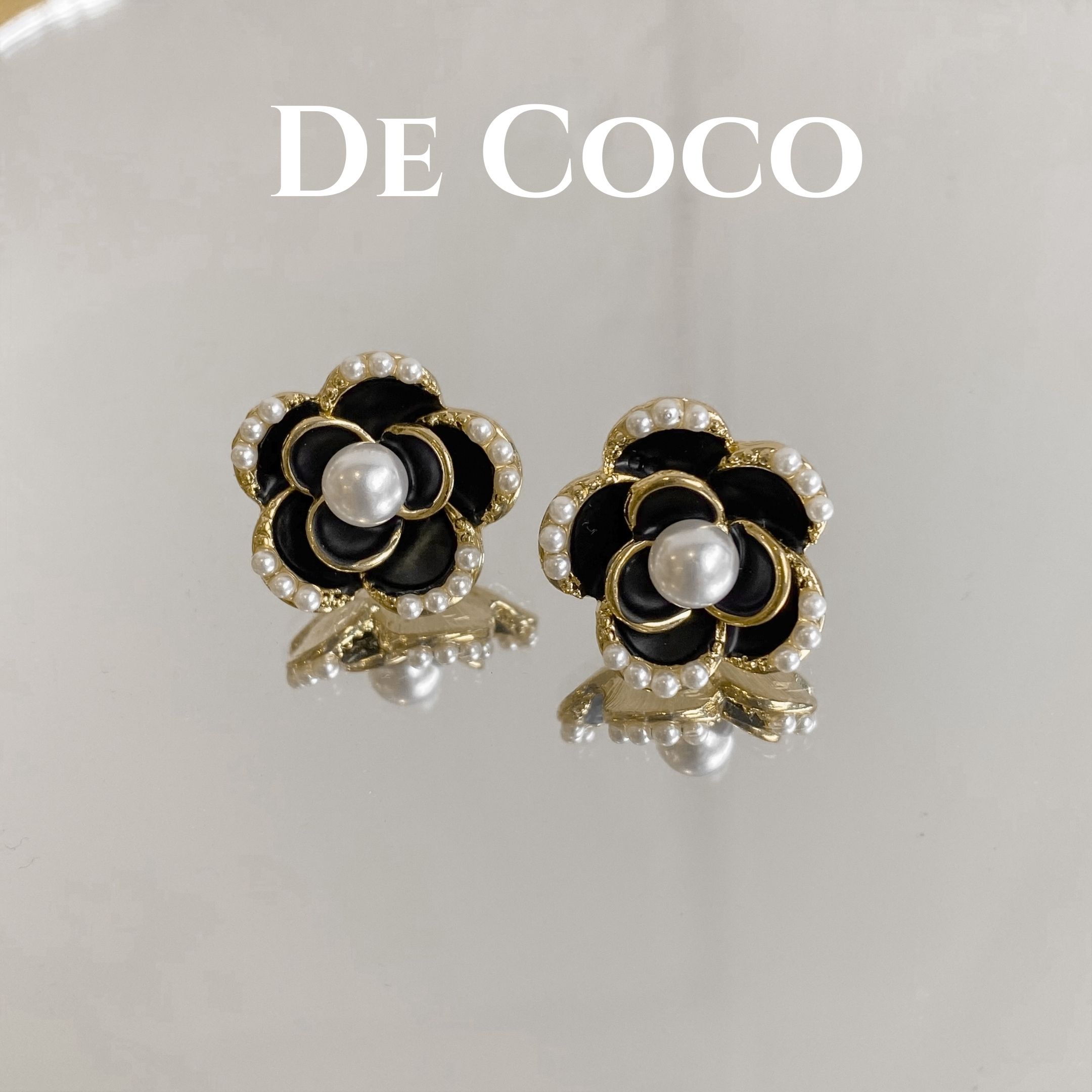 Bông tai hoa đen đính hạt trai Black Rosé De Coco decoco.accessories