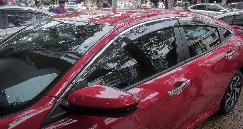 VIỀN CHE MƯA XE HONDA CIVIC 2017-2019