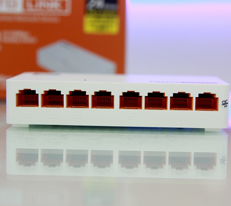 Cổng Chia Mạng Switch 8 Port Totolink 10/100Mbps S808.