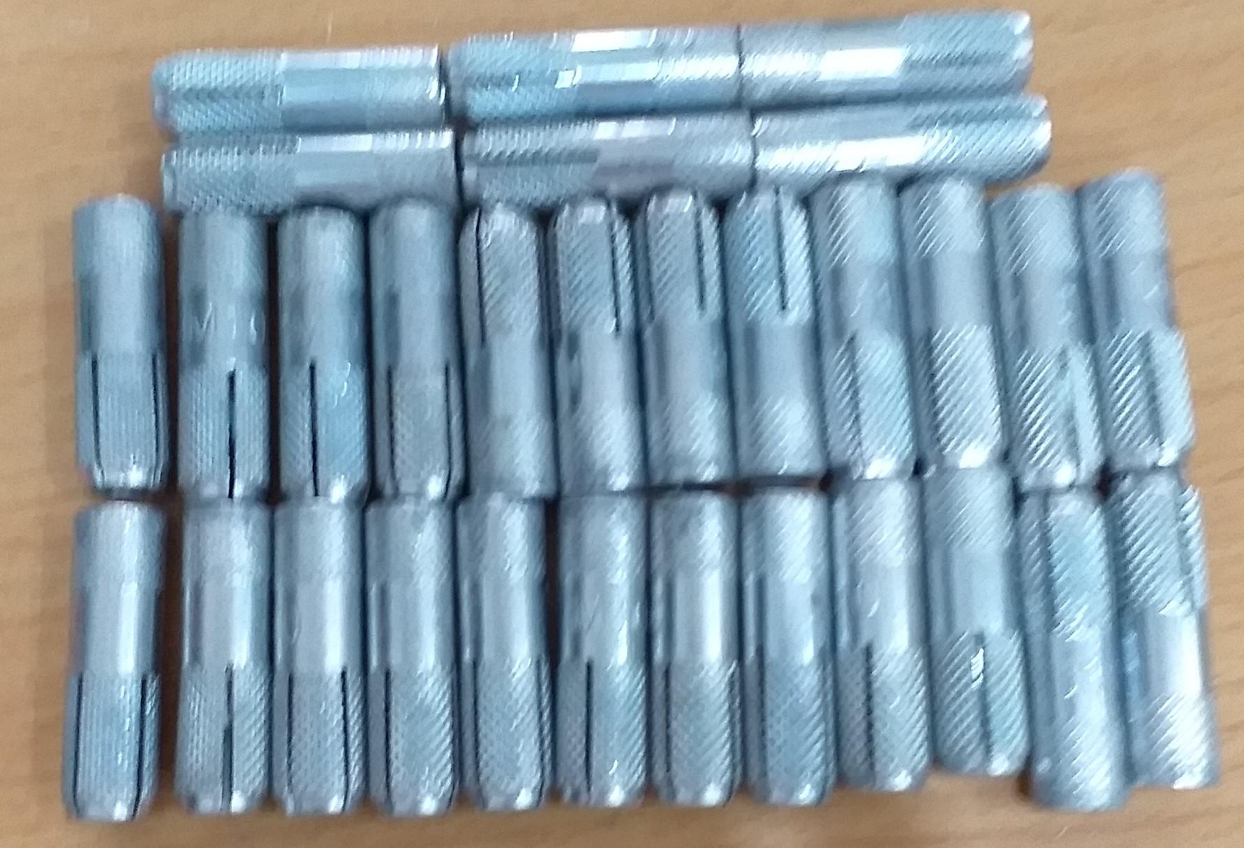 Tắc kê Sắt nở  6mm/ 8mm/10mm/12mm