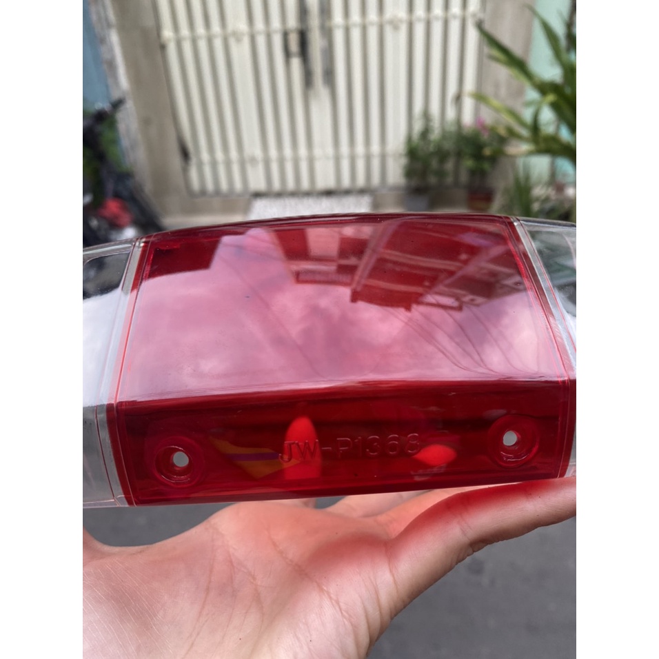 CHỤP ĐÈN HẬU XE MAX 3