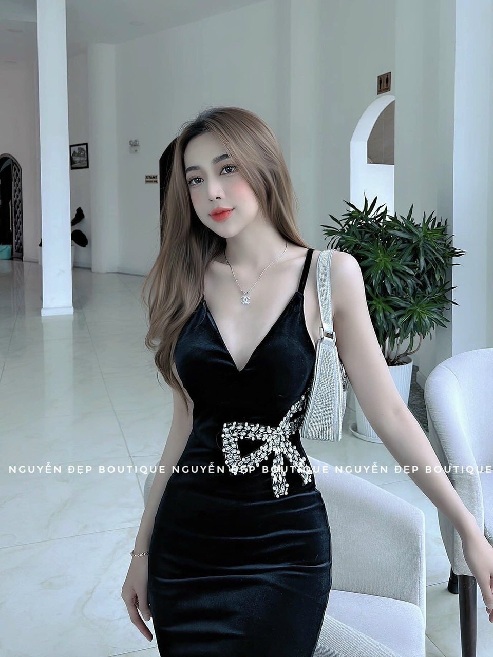 Đầm body 2 dây nhung đi chơi dự tiệc cưới Nahouse váy đuôi cá 2s dáng dài  thiết kế đẹp và sang trọng màu đen đỏ | Shopee Việt Nam