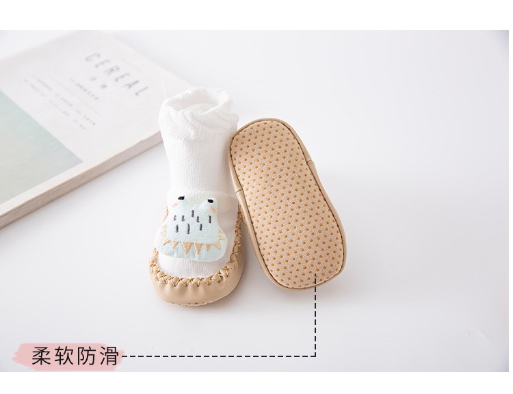 Giày bốt tập đi cao cổ in hình gấu thỏ (BỐT ĐÍNH)