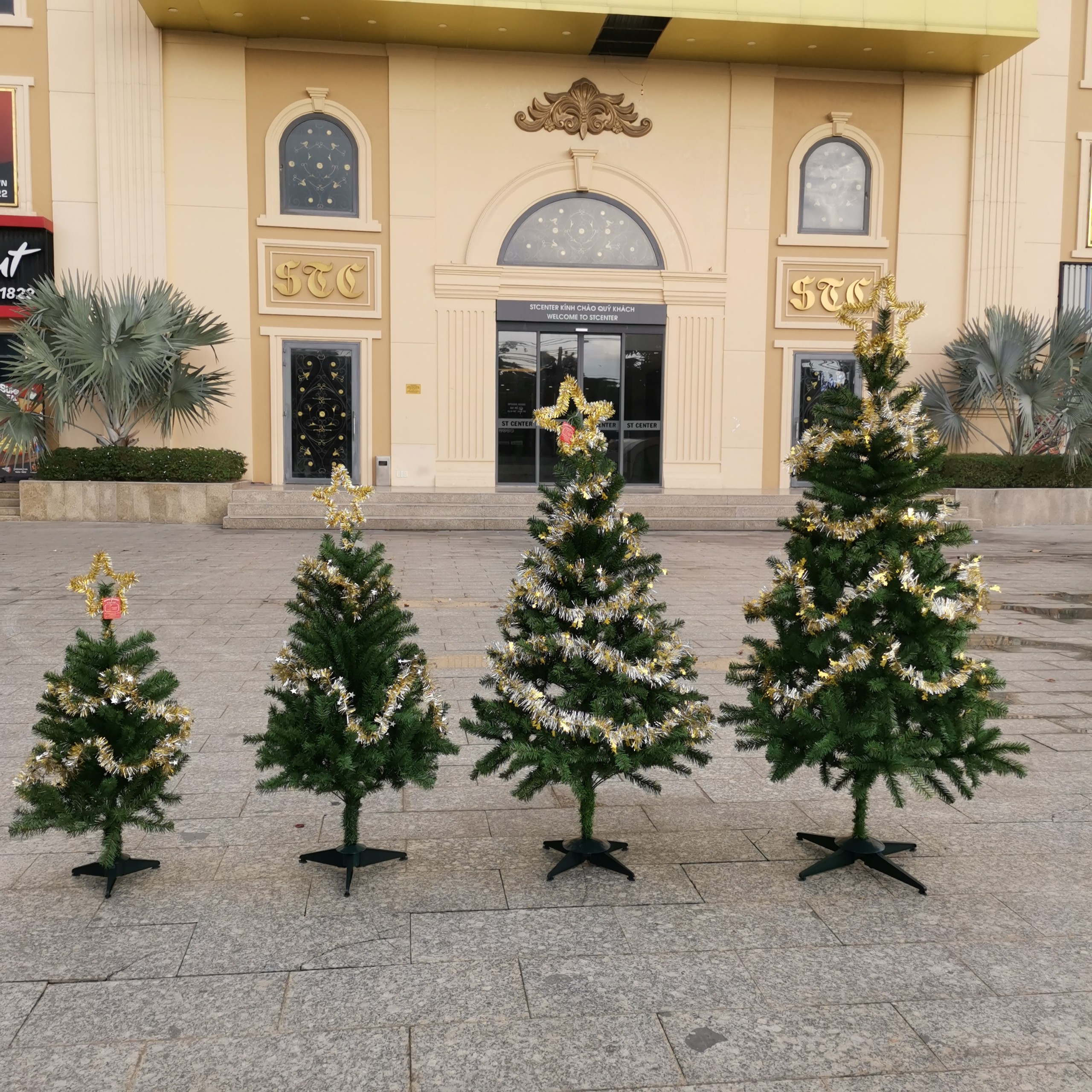 Cây thông noel 90cm, 1m2,  1M8 ,1m5  trang trí giáng sinh cho nhà cửa, phòng khách, phòng ngủ