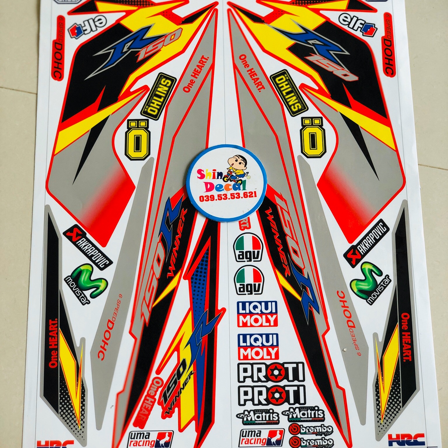 Tem rời winner chữ R dán xe đỏ