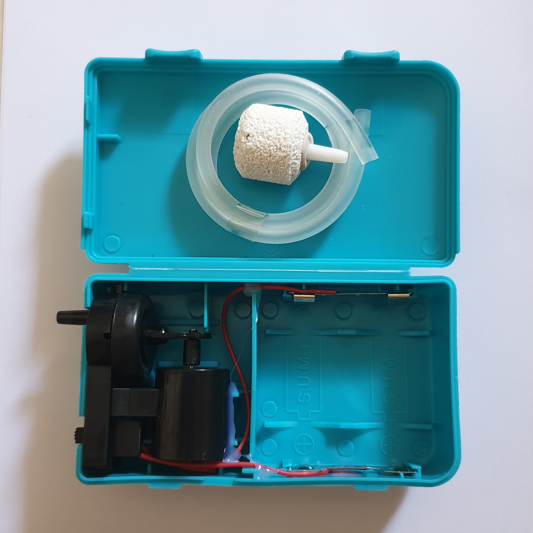 Máy bơm oxy sủi oxy hồ cá dùng pin