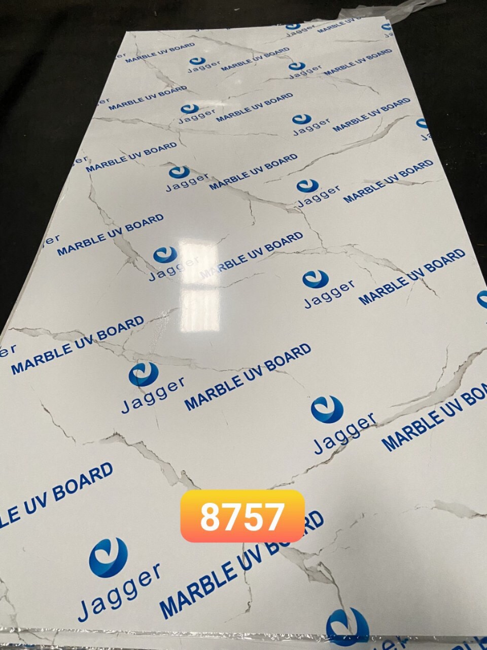 Tấm ốp tường PVC vân mây